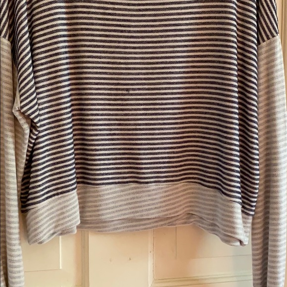 Nordstrom’s Long Sleeve - Picture 6 of 6